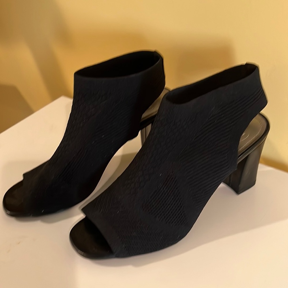 Impo fabric sandals